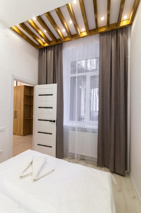 Apartments On Kulisha Str Лвив Екстериор снимка