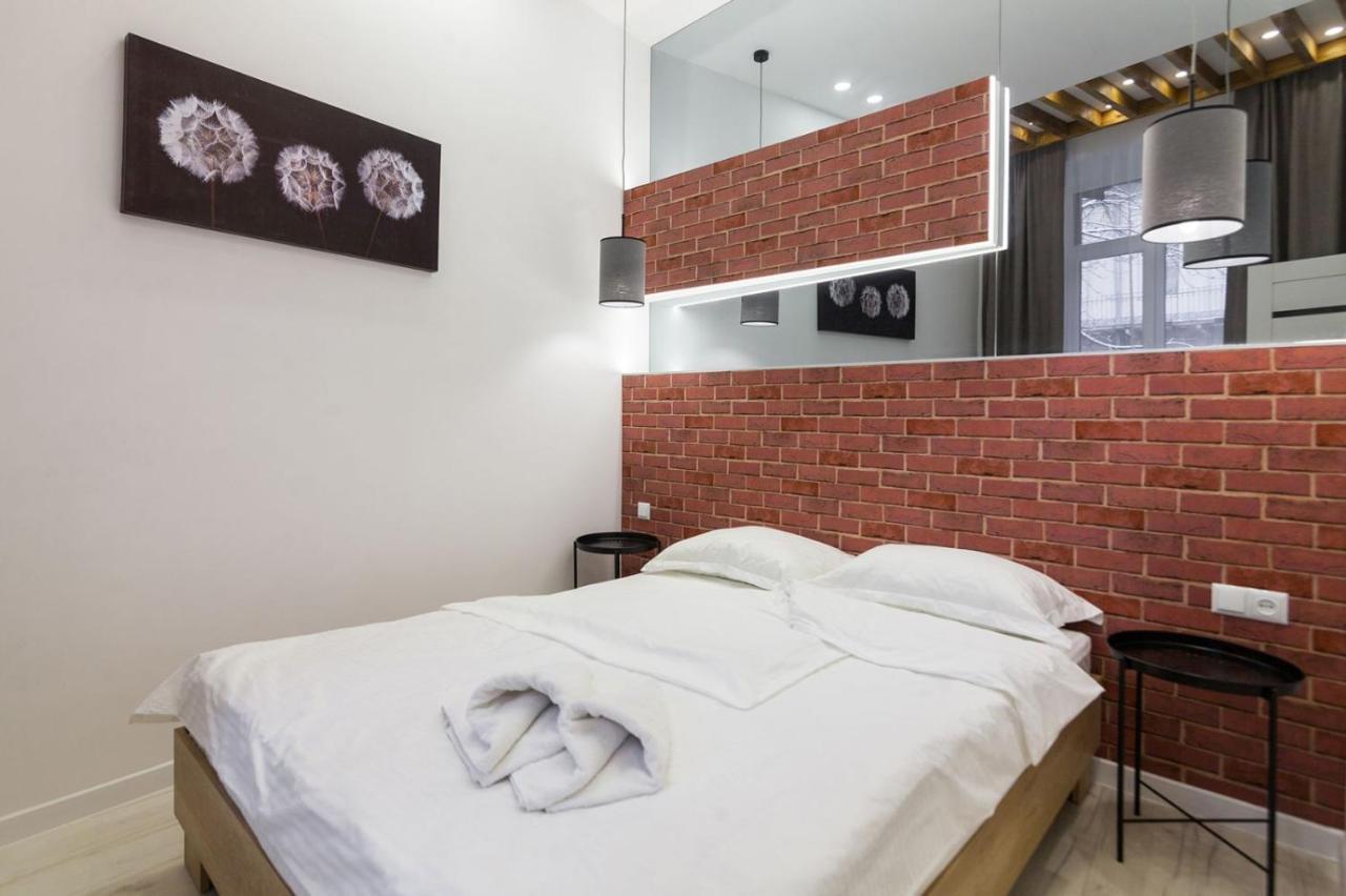 Apartments On Kulisha Str Лвив Екстериор снимка